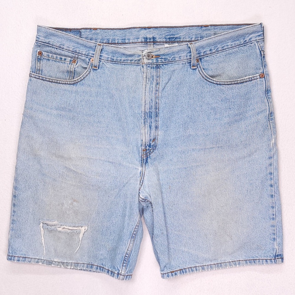 Levi's 550 Relaxed Fit Mens Light Wash Blue Denim Shorts W42 Distressed